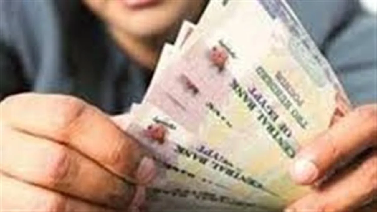 شهادات البنك الأهلي 2025 تحقق عائد ثابت على 100 ألف جنيه وسط تزايد الإقبال عليها